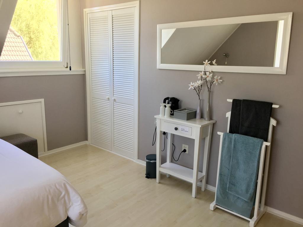 Bed And Breakfast De Lijster Zuid-Scharwoude Esterno foto