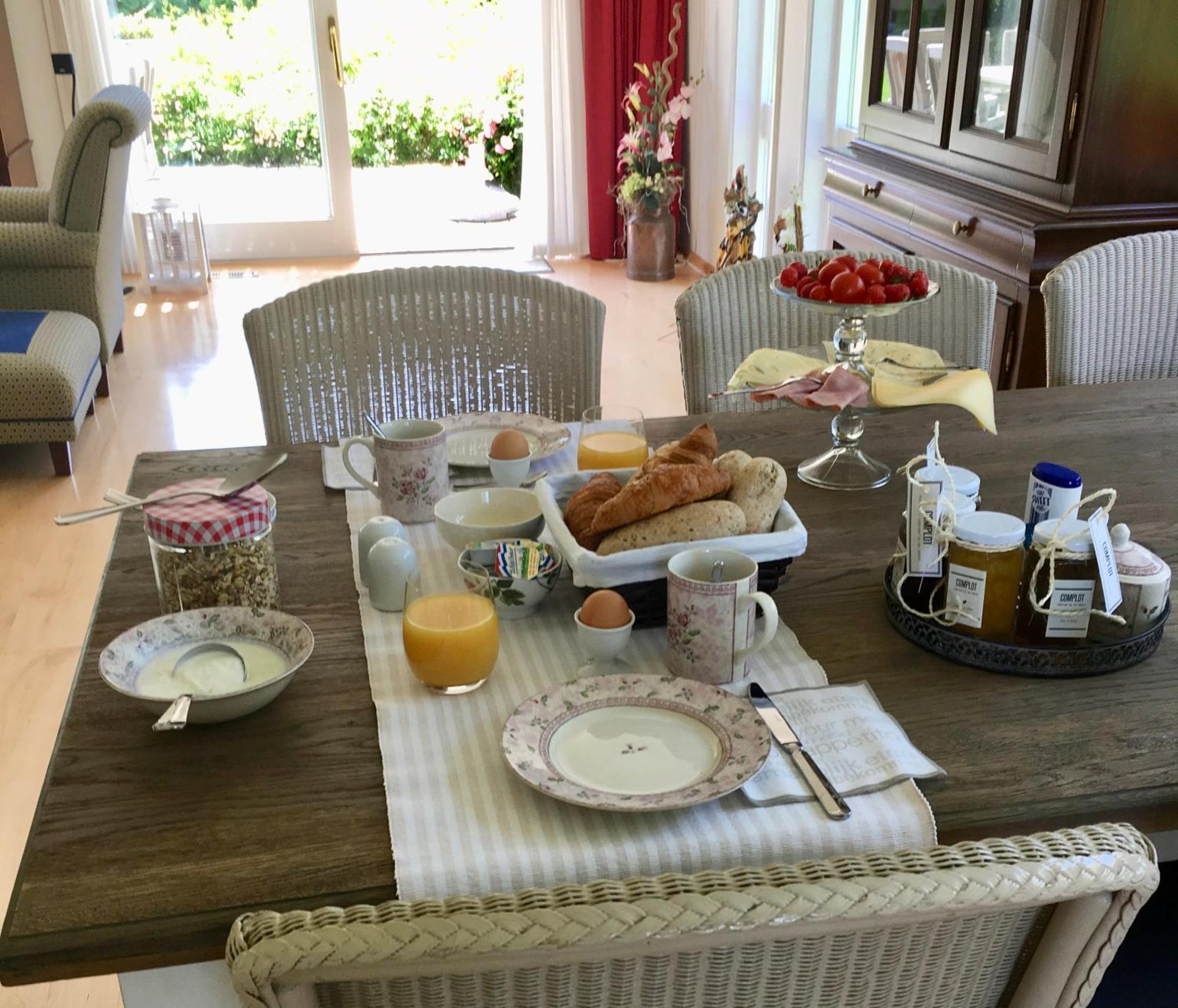 Bed And Breakfast De Lijster Zuid-Scharwoude Esterno foto